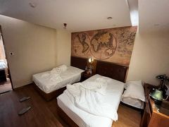 -缦咖电竞酒店(北京鸟巢红军营地铁站店)