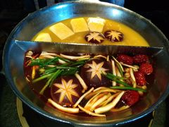 -湊湊火锅·茶憩(新中关购物中心店)