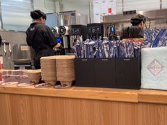 -霸王茶姬(上海静安大悦城店)