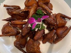 -双子楼大酒店(城开国际写字楼店)