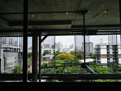 -ROAST coffee & eatery