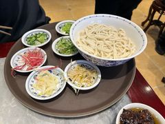 -海碗居老北京炸酱面(增光路店)