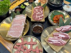 -臻牛烤肉