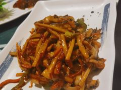 -南京金牛湖巨碗鱼头