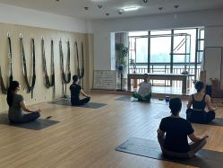 -吾之瑜生瑜伽普拉提学院