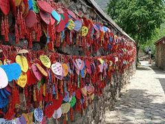 -百里峡七彩艺术小镇