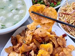 -丹水桥地锅鱼·翘嘴鲌·地方特色全鱼宴(丹江口大坝店)