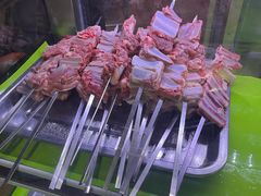 -烤肉小伙烤肉店