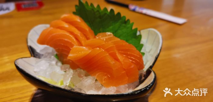 速喜太SushiTime日料食堂(君欣店)三文鱼刺身图片