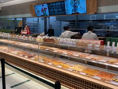 面包甜点陈列柜-泸溪河桃酥(欧尚店)