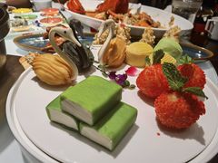 -江上荟·创意中国菜(绿地缤纷城店)