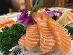 -青瓦餐厅·生鱼片·韩园烤肉(西塔店)