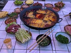 -财二舅火锅招待所