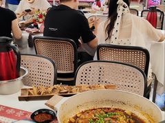 -刘姐啤酒鱼民族演艺餐厅(西街总店)