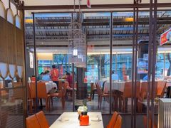 -阿瓦山寨·湘菜现炒·剁椒鱼头王(咸阳总店)