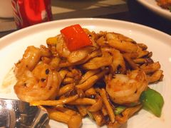 豉汁海鲜菇炒虾球-浙江安吉JW万豪酒店·万豪中餐厅