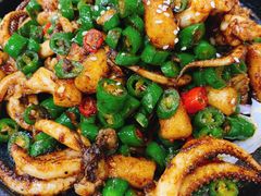 铁板鱿鱼须-八张桌子(老店)