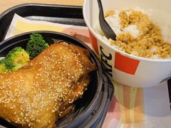 芝麻满满脆皮大鸡腿饭-肯德基(太原龙湖店)