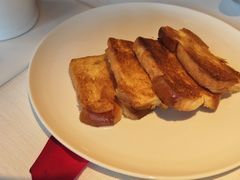 -弦月窗LUNETTE BY AMANDA(复兴路店)