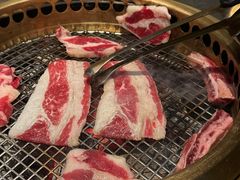 -铭牛烧肉·和牛海鲜自助(高新月牙湖店)