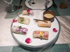 漫步花开彩虹卷-蜜桃花开·中西融合菜E&W(南长街店)