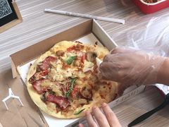 -必胜客(宝杨路宅急送店)