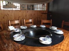 包厢-土食锅灶·地锅鸡(宝山路店)