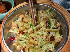 -洞庭土菜小炒馆(易发广场店)