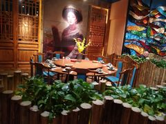 -老滇山寨•云南特色菜•地方菜•民族风情歌舞表演(金碧店)