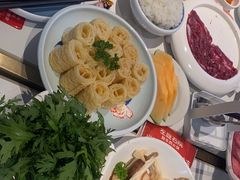 -左庭右院鲜牛肉火锅(金山万达店)