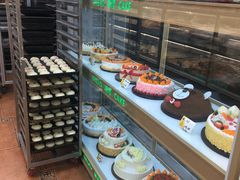 面包甜点陈列柜-爱德顺糕点食屋(利民道店)