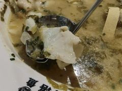 -渔语鱼新川菜Bistro(万象天地店)