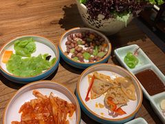 -明洞阿姨·韩式酱蟹烤肉·创意料理(三元桥店)