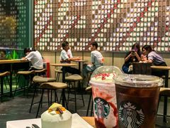 大堂-星巴克臻选(湛江鼎盛广场店)