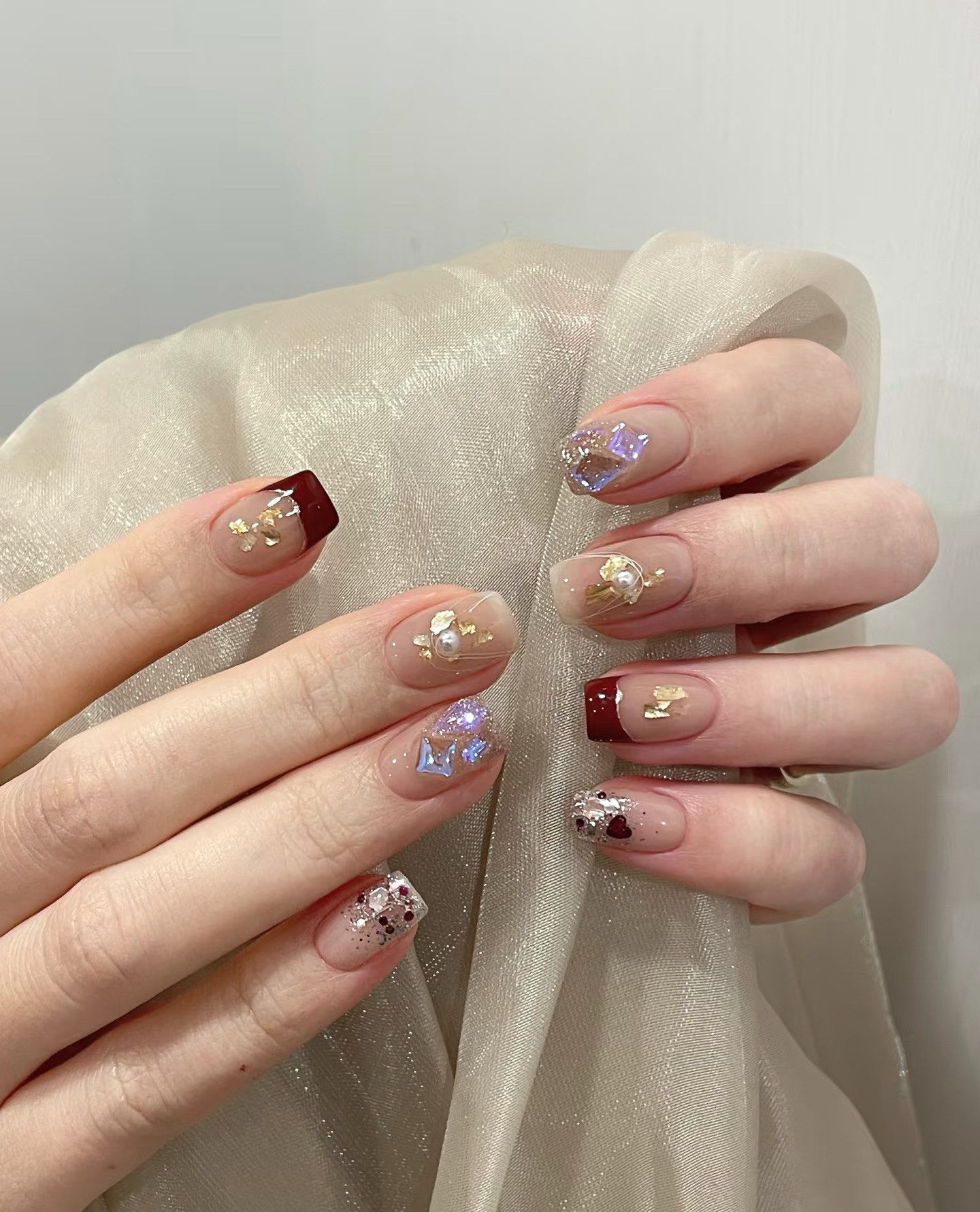 显白红色法式美甲