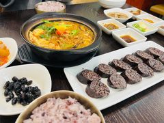 -釜山豚骨汤饭(芝罘万达广场店)