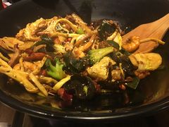 -食乐佳麻辣香锅(森林摩尔商业街区店)