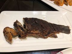 酥烤河鲫鱼-老正兴菜馆(福州路店)