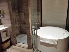 -珠海棕泉水疗酒店(拱北口岸高铁站店)