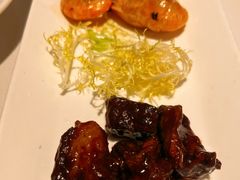 文火牛肉拼元宝虾-老洋房花园饭店(绍兴路店)
