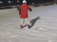 -丝绸之路山地度假区滑雪场