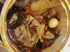 -老牌坊云南鱼豆花火锅(爱建店)