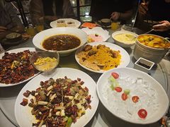 -临界音乐酒馆·小龙虾·江湖菜(华熙LIVE·鱼洞店)