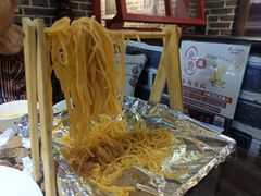 -东口码头·烧鸽子·鱼头泡饼·地方菜(金鹰悦城店)