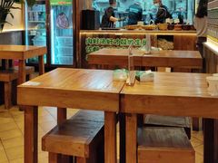 -云阿蛮云南生烫牛肉米线(奉贤路店)