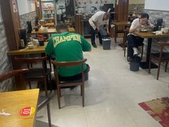 -黄阿姨锅贴大王(万航渡路店)