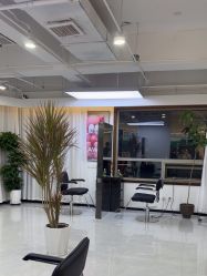 -V7 HAIR SALON