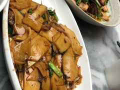 -蔼若春.传承三十年云南菜(金碧公园店)