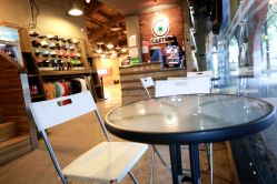点击看大图 -CASTER跳舞俱乐部