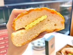 菠萝包-粤港湾砂锅粥·宵夜(宝龙店)